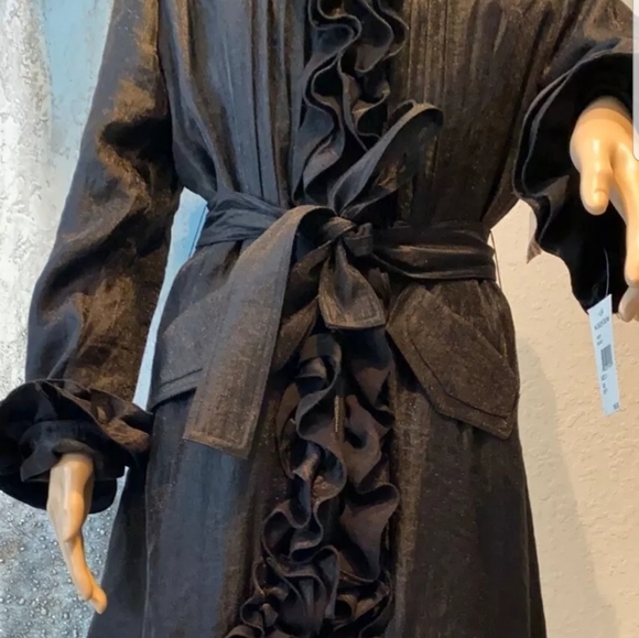 NWT Samuel Dong Black ruffle coat size small - Picture 4 of 4